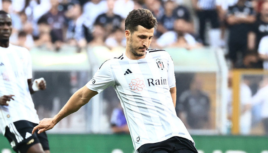 Beşiktaş-Kayserispor maçına Salih Uçan damgası Chamberlaine siftah yaptırdı, taraftar...