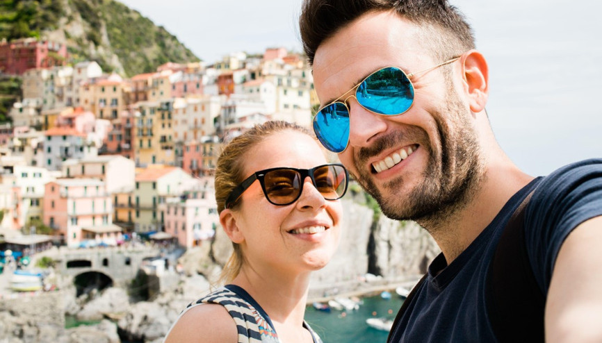 BİR SORUDAN FAZLASI | Partnerim bir arada olduğumuz fotoğrafları sosyal medyada neden paylaşmıyor