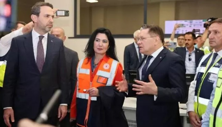 Enerji ve Tabii Kaynaklar Bakanı Alparslan Bayraktar, Mersinde Akkuyu sahasını ziyaret etti Enerji ve Tabii Kaynaklar Bakanı Alparslan Bayraktar, Mersinde Akkuyu sahasını ziyaret etti