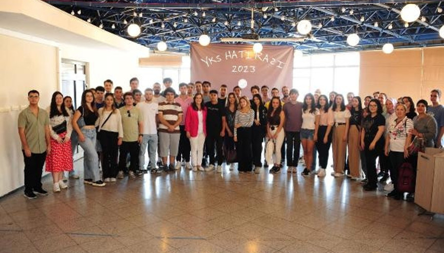 Balçova Belediyesinden üniversiteli gençlere destek Balçova Belediyesinden üniversiteli gençlere destek