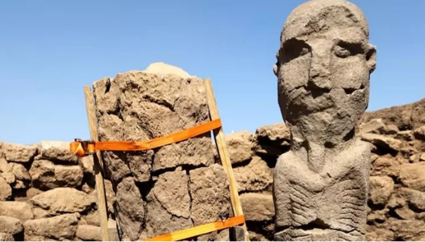 Göbeklitepe ve Karahantepedeki kazı çalışmalarında yeni keşif