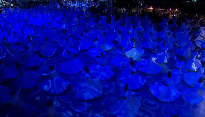 Ayasofya Meydanında 750 semazen aynı anda sema etti