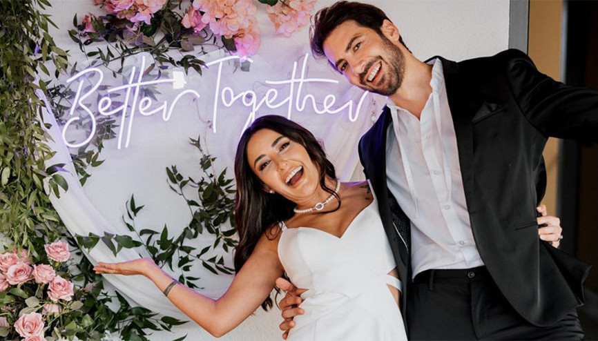 Melek Mosso nikahtan sonra sahneye çıkacak Melek Mosso nikahtan sonra sahneye çıkacak