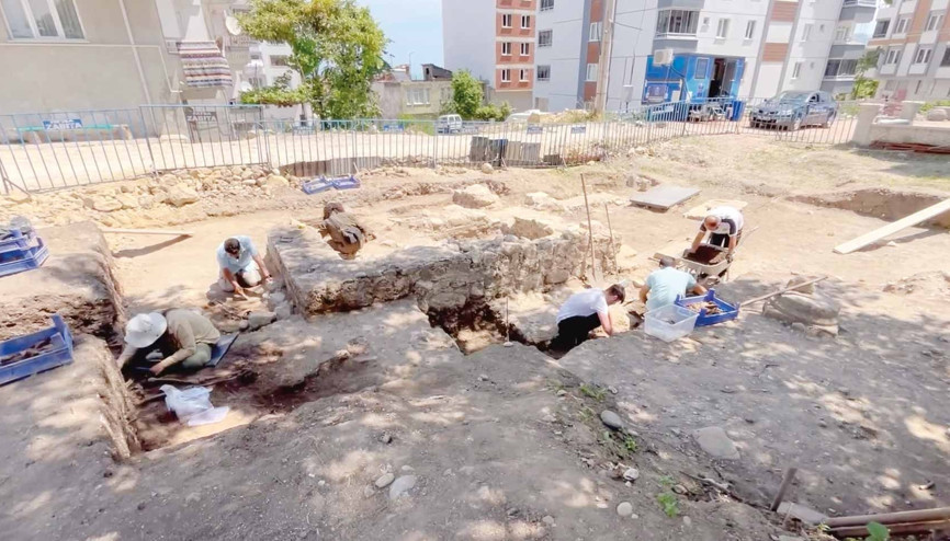 Arkeolojik kazıdan manastır çıktı