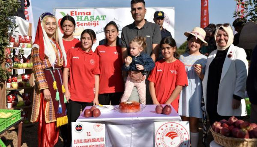Elma Hasat Şenliği yapıldı