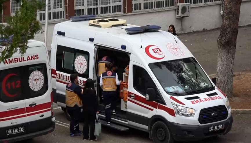 Amasyada marketten çiğ köfte alıp yiyen beş kişi hastaneye kaldırıldı