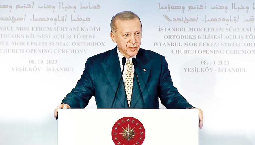 Türkiye diplomasi trafiğinin merkezinde Türkiye diplomasi trafiğinin merkezinde
