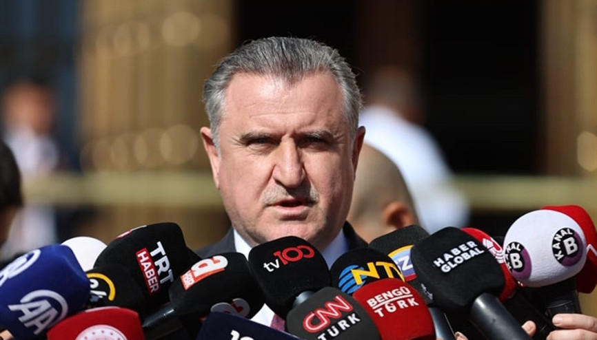Gençlik ve Spor Bakanı Bak: 2032’de tüm dünyaya güzel futbol izletmeye hazırız