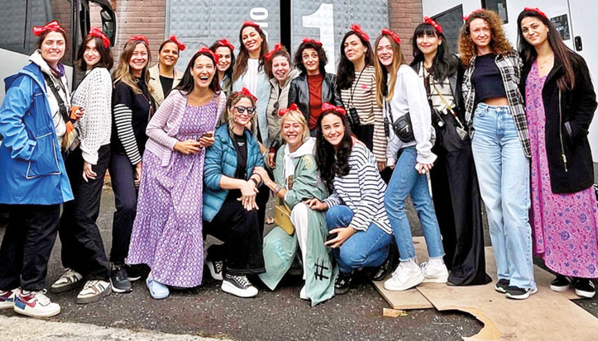 ‘Lohusa’ ekibi  sete çıktı