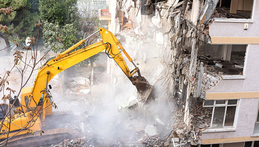 Sigortalı dönüşüm dönemini başlatıyor... İnşaatların yarım kalmaması İçİn önemlİ adım Sigortalı dönüşüm dönemini başlatıyor... İnşaatların yarım kalmaması İçİn önemlİ adım