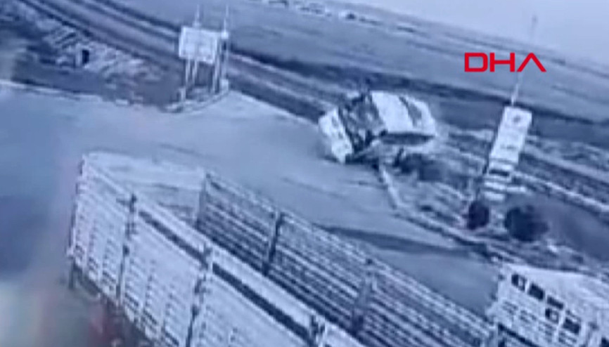 Şanlıurfa’da ölü ve yaralıların olduğu otobüs kazasının görüntüleri ortaya çıktı