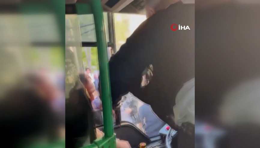 Esenyurt’ta şehir eşkiyaları, tartıştıkları şoförü darp etti Korku dolu anlar kamerada