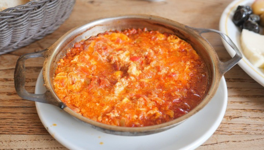 Menemen nasıl yapılır, soğanlı mı soğansız mı MasterChef Menemen tarifi ve püf noktaları