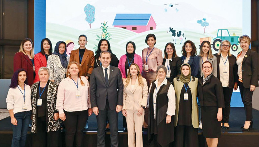 Tarımsal üretimde kadın etkisi... İş Bankası’ndan Dünya Çiftçi Kadınlar Günü’ne özel etkinlik