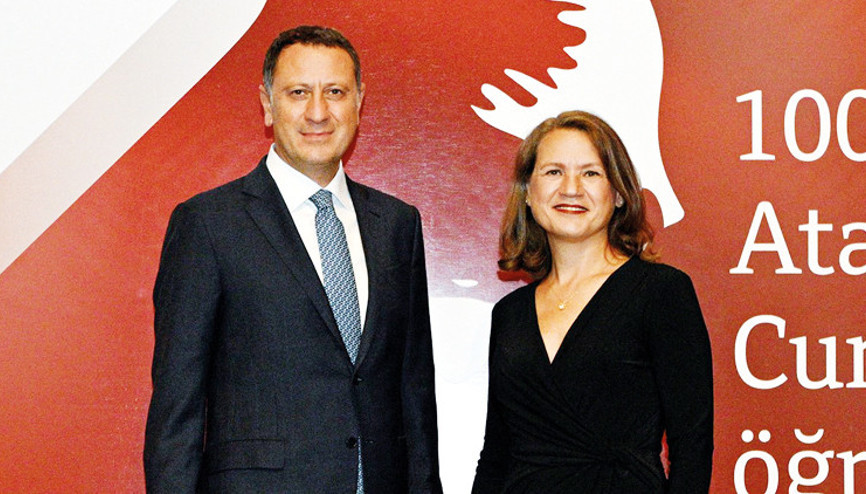 100 okul, depremzede öğrencilerle buluştu... QNB Finansbank’tan 100. yıl dokunuşu