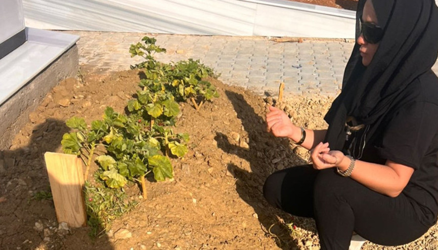 Ünlü oyuncunun baba özlemi: Seni bu kuru toprakta bırakıp gitmek çok acı