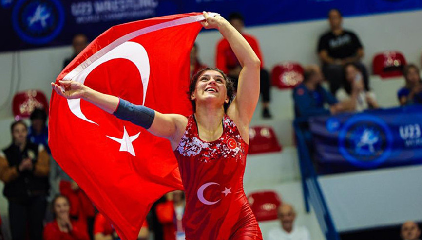 Nesrin Baş: Türk kadınının gücünü gösterdiğim için mutluyum