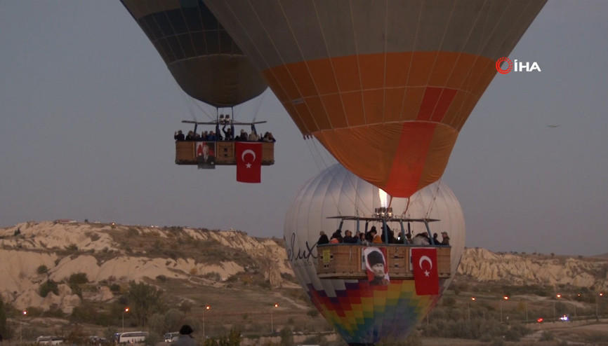 Gökyüzünde cumhuriyet coşkusu
