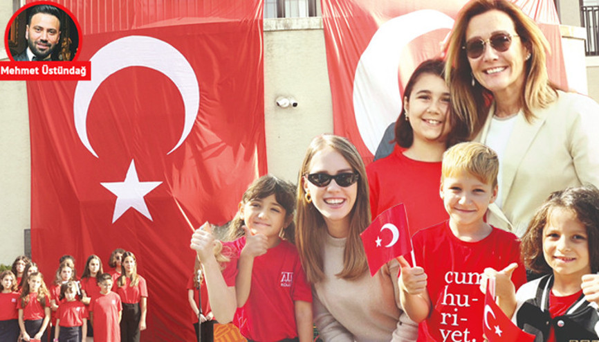 Ata Koleji’nden Cumhuriyet kutlaması