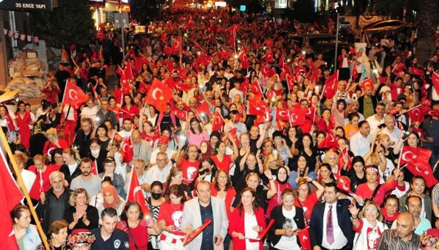 Balçovada Cumhuriyet Bayramı coşkusu Balçovada Cumhuriyet Bayramı coşkusu