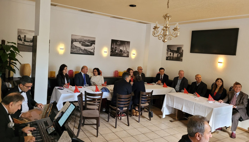 Atatürk’ün en sevdiği şarkılarla kutladılar