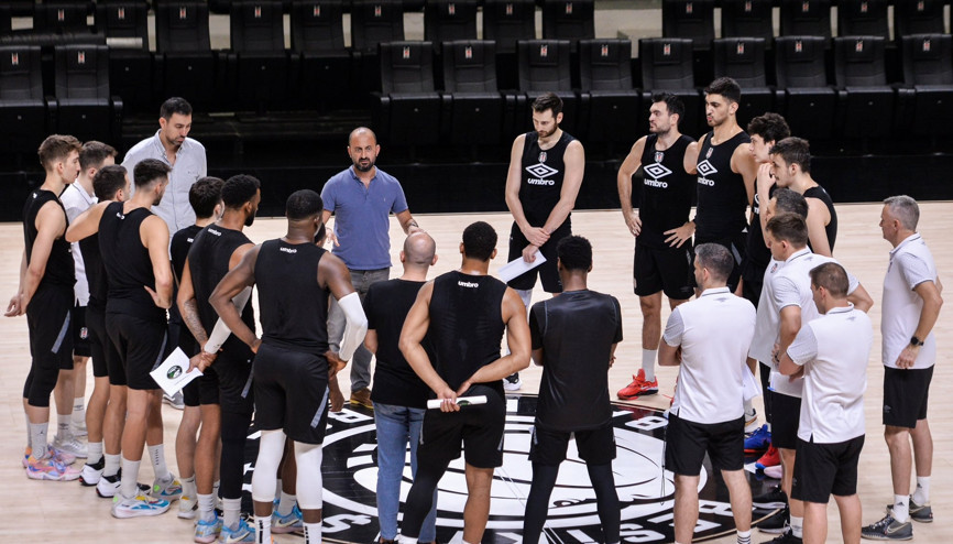 Beşiktaş Emlakjette Umut Tahir Güneşten taraftara çağrı
