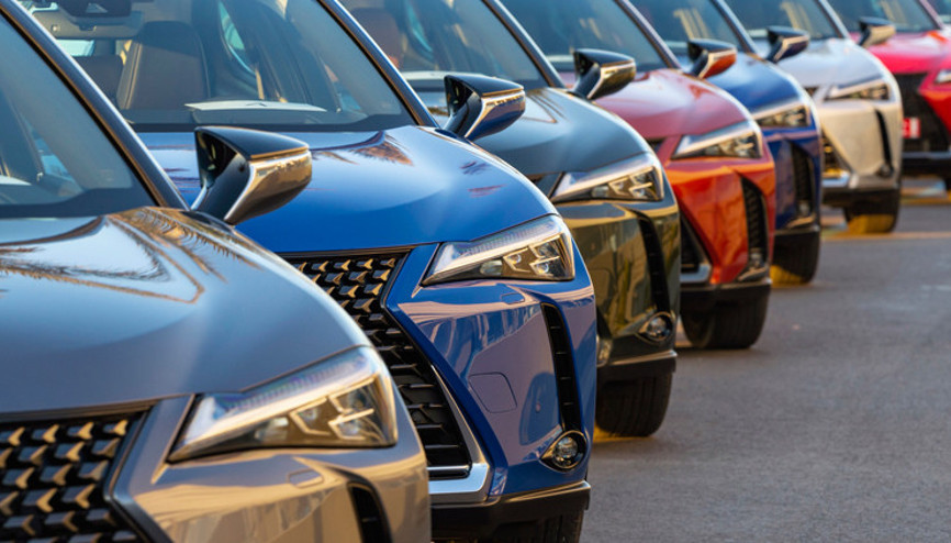 Otomobil satışları hızlı artmaya devam ediyor İşte en çok satan markalar