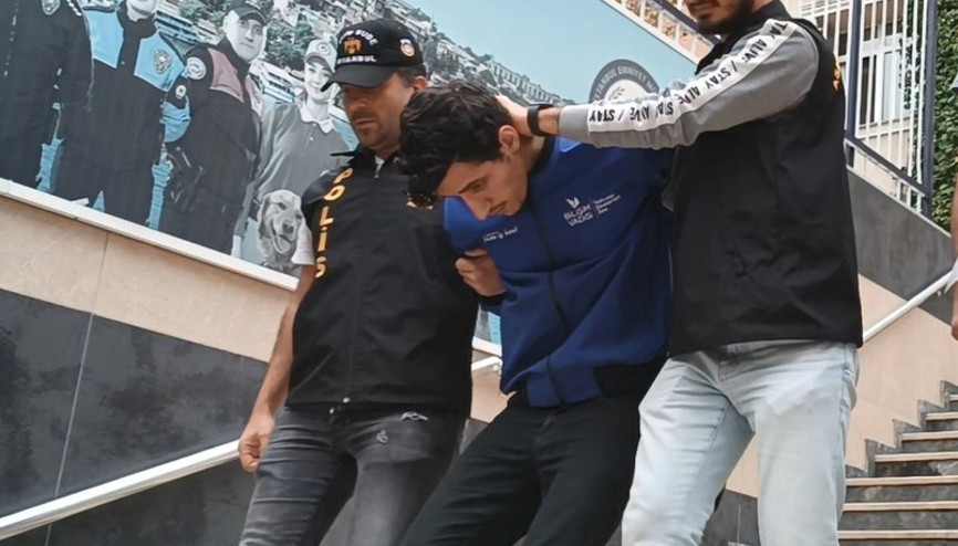 Topkapı Surlarında ceset bulunmuştu... 1 kişi gözaltına alındı Topkapı Surlarında ceset bulunmuştu... 1 kişi gözaltına alındı