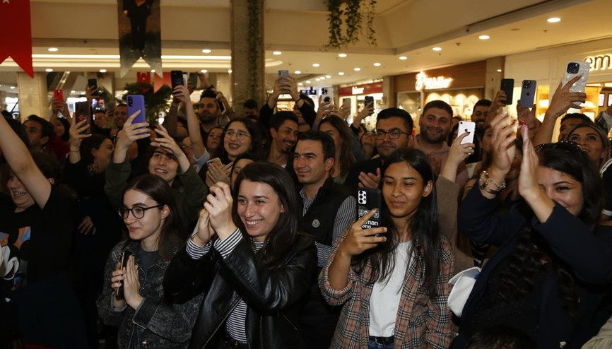 Ankara’da ‘Çok Aşk’ Ankara’da ‘Çok Aşk’