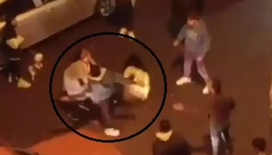 Sokakta kız arkadaşını saçından sürükleyip, döven şüpheli tutuklandı