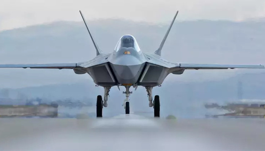 Milli Muharip uçağı Kaan yıl sonunda uçacak