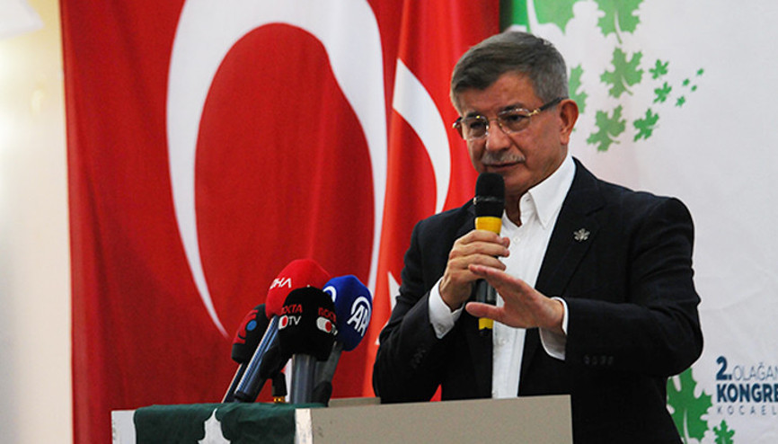 Davutoğlu: Gözümüzün önünde 1 aydır, bir halk yok ediliyor