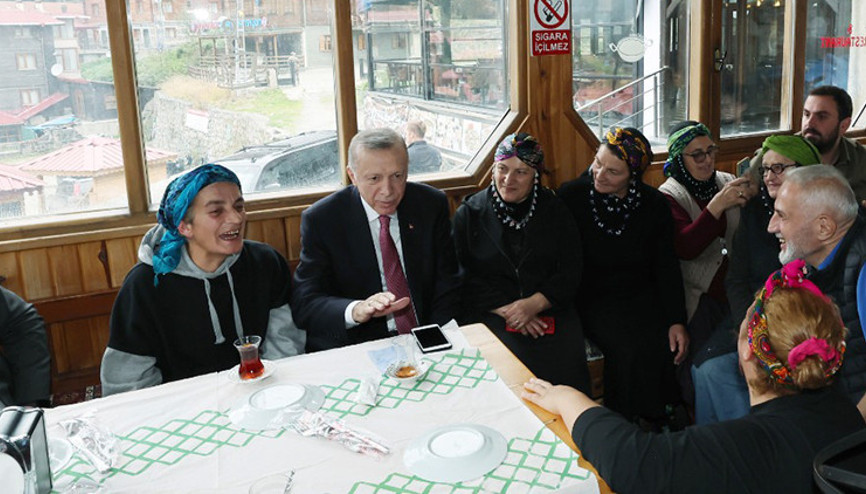 Cumhurbaşkanı Erdoğan, Ayderde vatandaşlarla sohbet etti