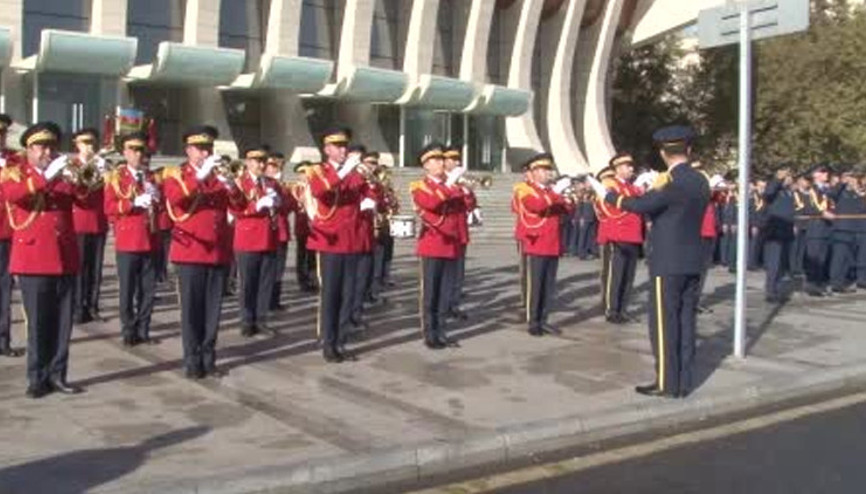 Azerbaycan Zafer Günü’nü kutluyor