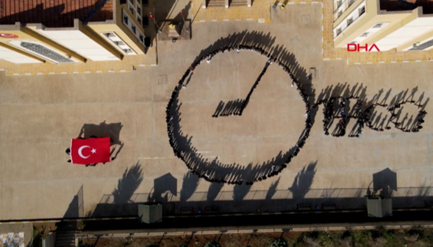 Siirt’te 300 öğrenciyle 10 Kasım öncesi koreografi