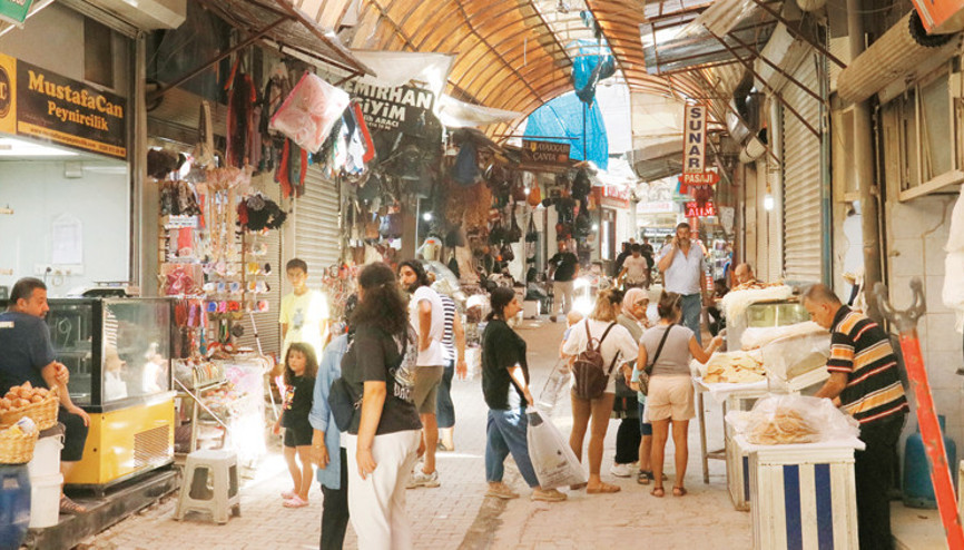 ‘Sosyal hayatta hâlâ eksiğiz’... Deprem bölgesinde günlük yaşamın durgunluğu geri dönüşleri etkiliyor ‘Sosyal hayatta hâlâ eksiğiz’... Deprem bölgesinde günlük yaşamın durgunluğu geri dönüşleri etkiliyor