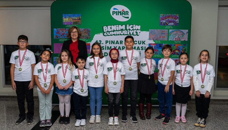 Cumhuriyet’i Anlatan Minik Ressamlar, Ödüllerine Kavuştu
