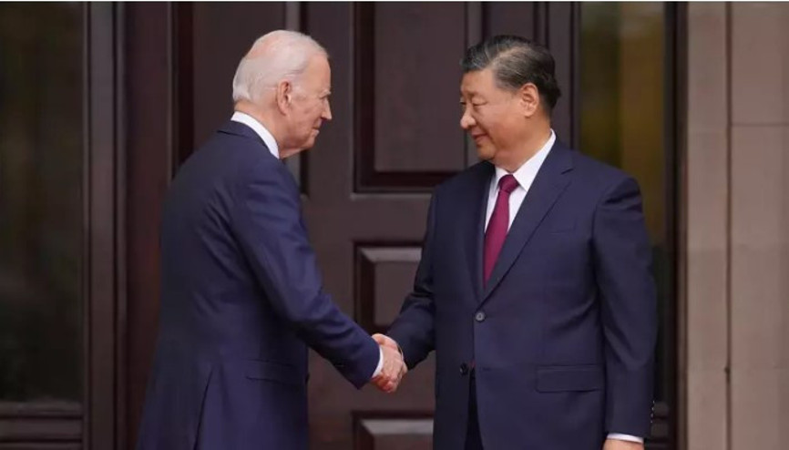 Biden ve Xi 1 yıl aranın ardından ilk kez yüz yüze görüştü