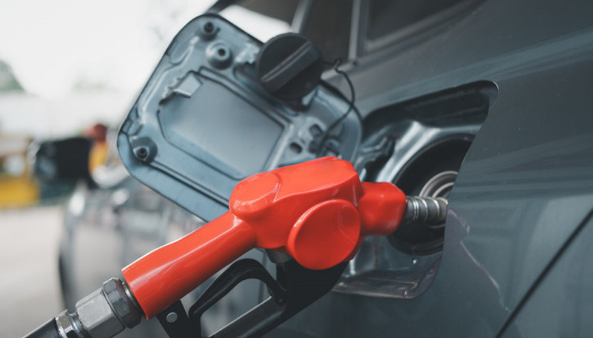 Mazot fiyatları gece yarısı değişti Motorine ve benzine zam ya da indirim geldi mi, ne kadar oldu Akaryakıt fiyatları 16 Kasım 2023