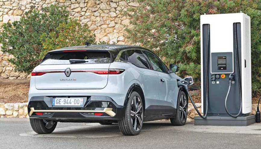 29 modelin yüzde 10’luk ÖTV dilimini aşıp zamlanmasının önüne geçildi... Elektrikli araca matrah ayarı