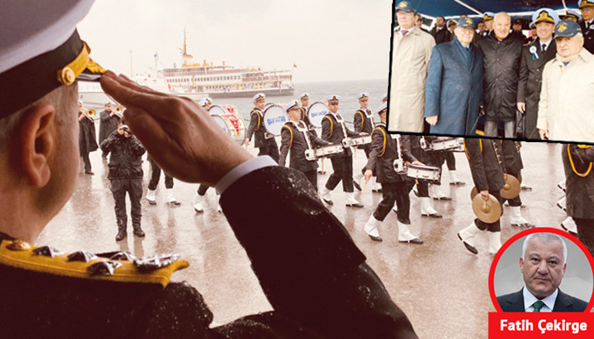 Denizlerimizin 4 nesil komutanıyla gurur tablosunu seyrettim