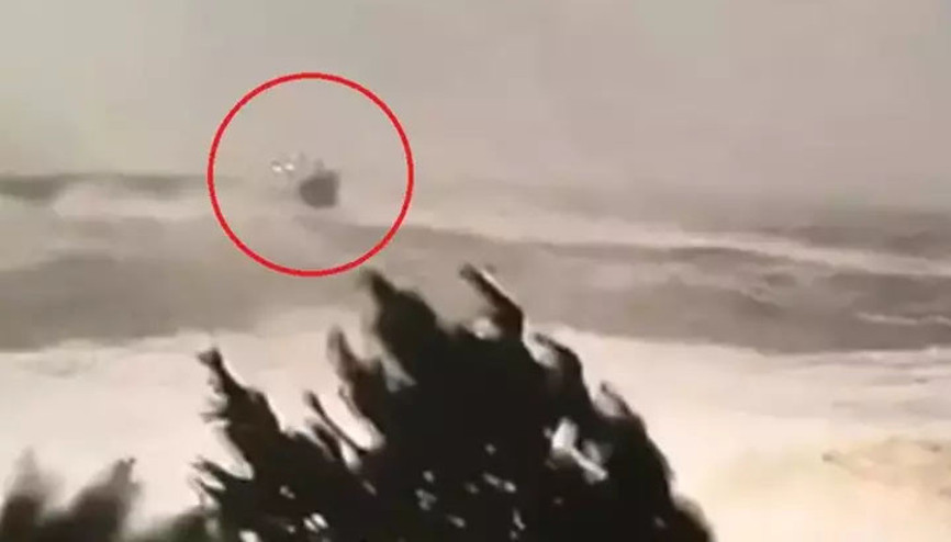 Zonguldak Ereğlide batan geminin kayıp 11 mürettebatını arama çalışmaları sürüyor