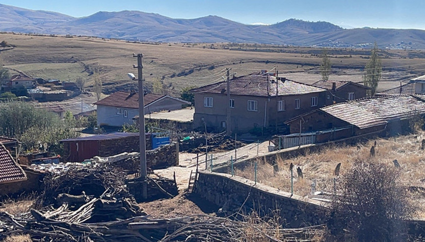 Afyonkarahisarda sobadan sızan gazdan zehirlenen 2 çocuk hayatını kaybetti