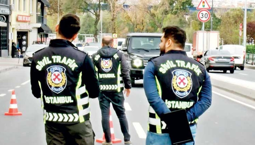 Fatih’te dronlu trafik denetimi