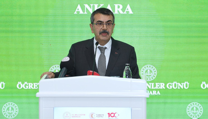 Bakan Tekin Öğretmenler Günü’nü kutladı