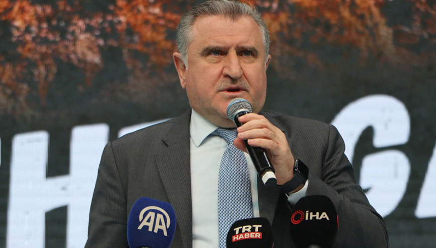 Osman Aşkın Bak: Türkiye olarak müsabakalarda şampiyonlar görmek istiyoruz