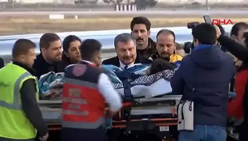 Gazzeli 3 yaralı çocuk Ankaraya getirildi