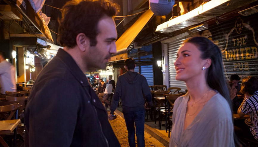 Buğra Gülsoy ile  Duygu Mercan başrolde