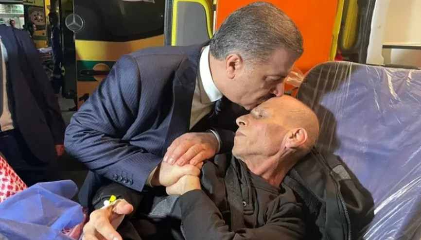 Gazzedeki hastaların tahliyesi... Bakan Kocadan açıklama