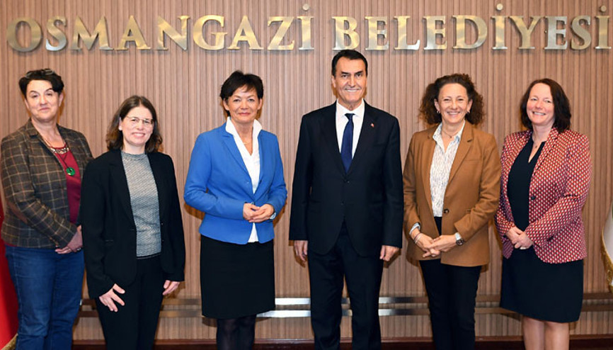 Kardeşler bu kez Osmangazi’de buluştu